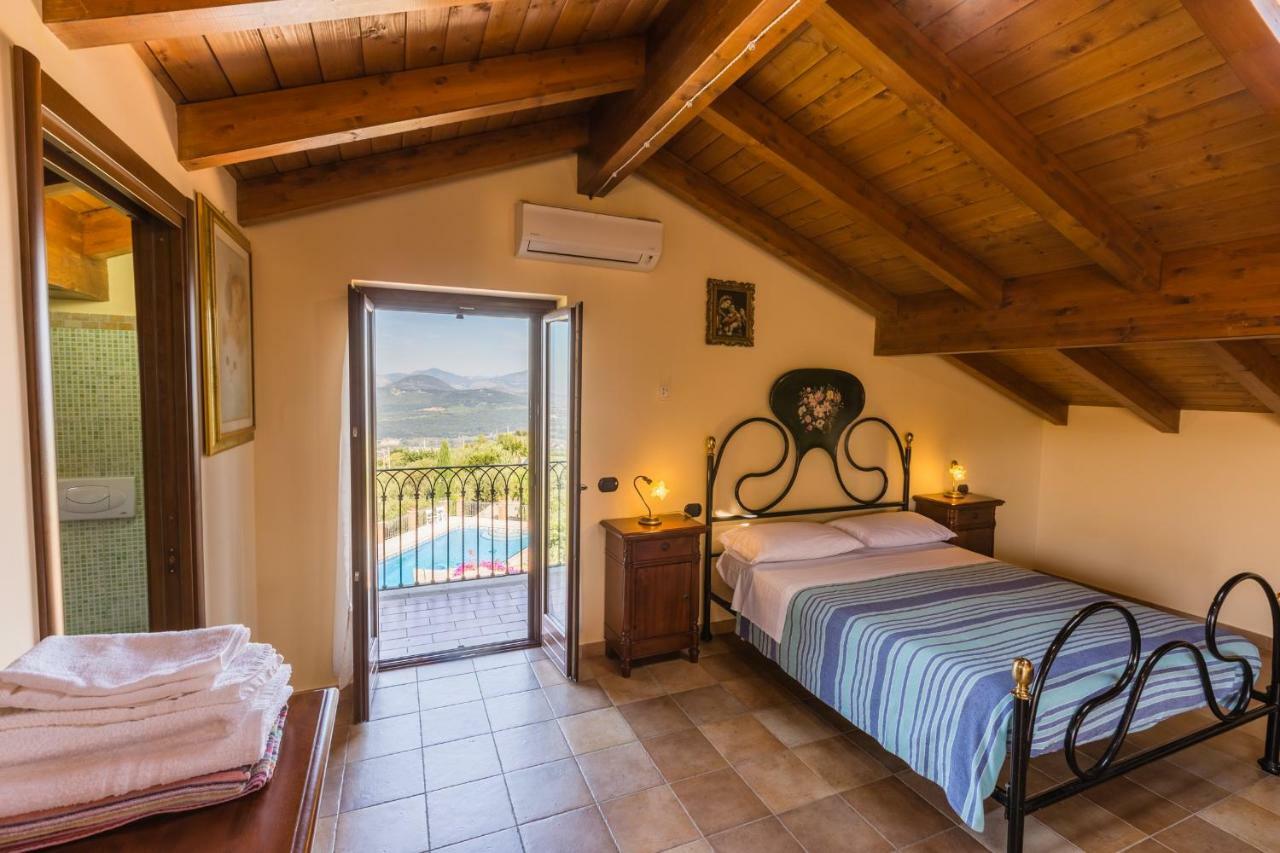 Villa La Casetta Sonnino Екстериор снимка